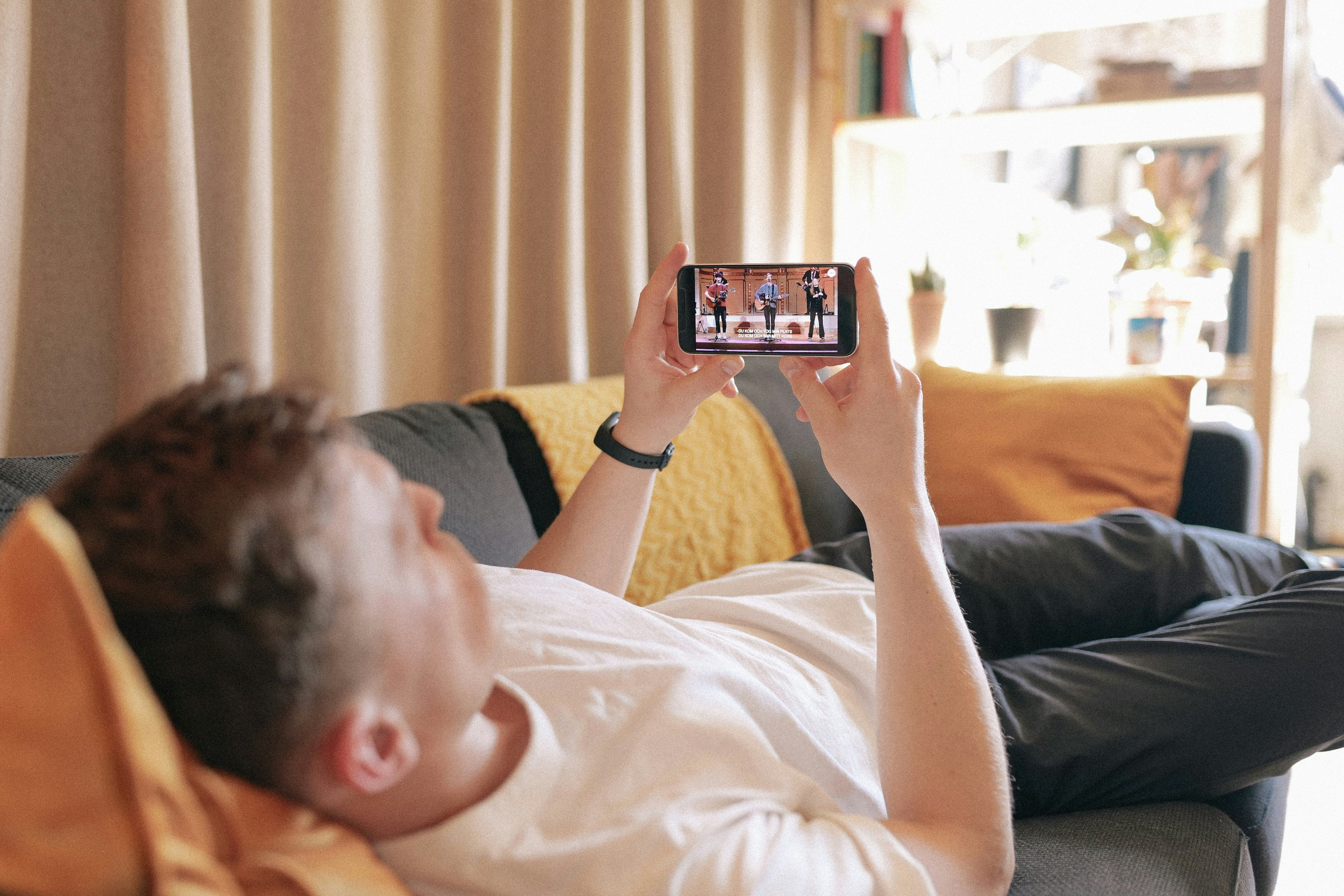 Cut Eye Strain on iOS: Safeguard Your Vision with Screen Time Features